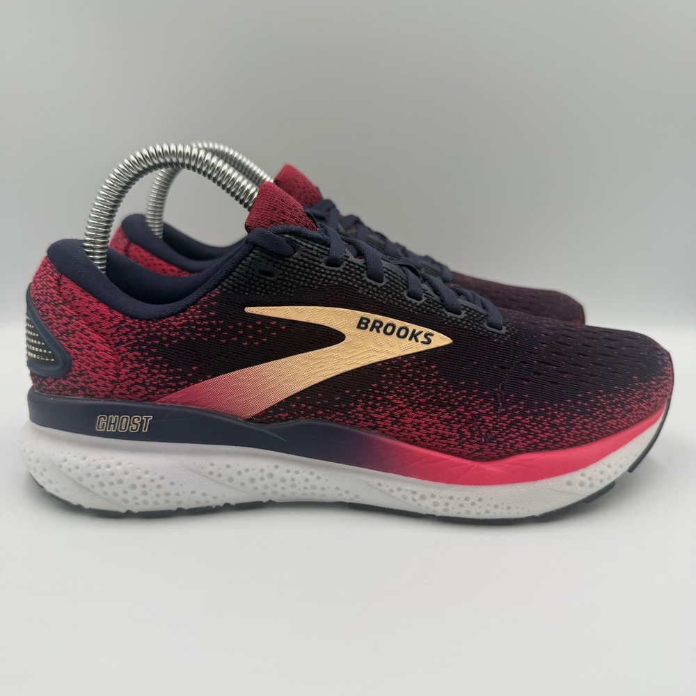 Brooks Ghost 15 Women Size 7 Running Shoes Sneakers 1204071B422 Burgundy‎ Pink
